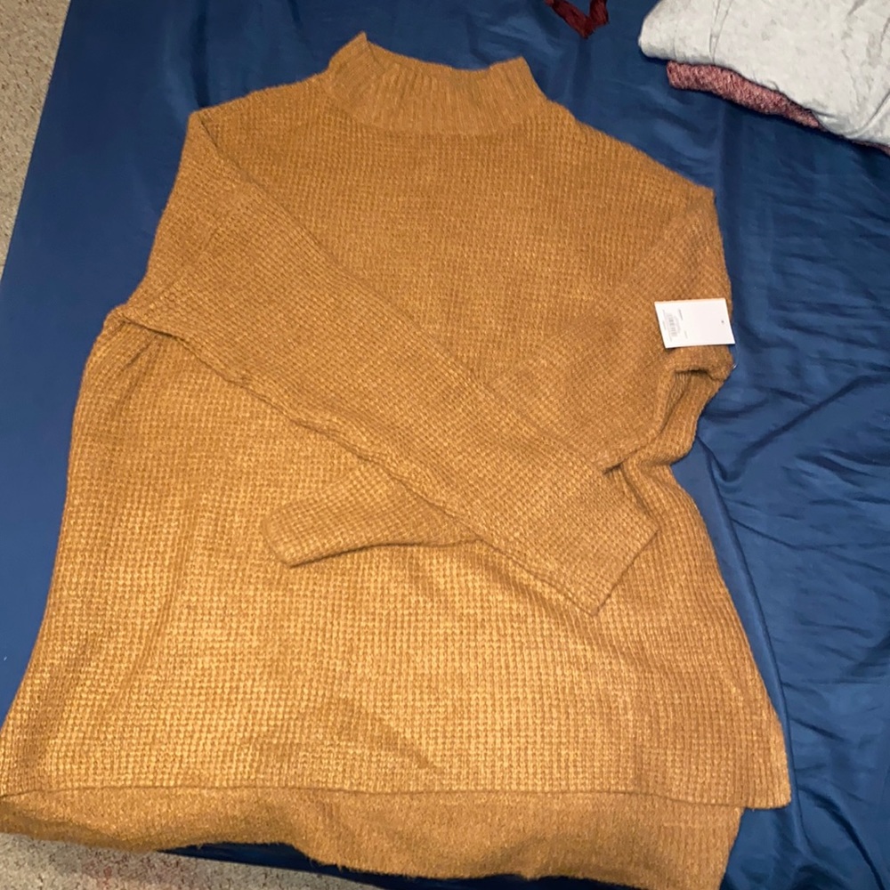 SO- long sleeve sweater